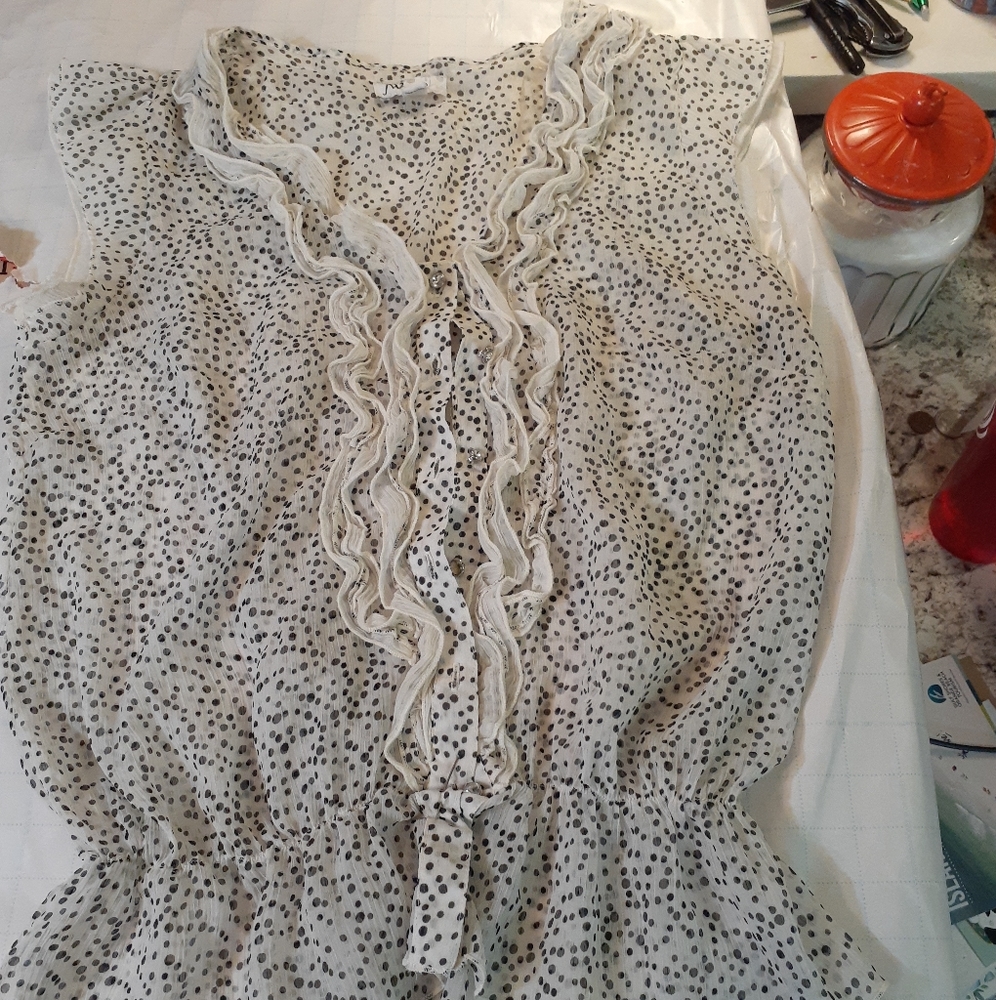 JW brand Sleeveless Blouse